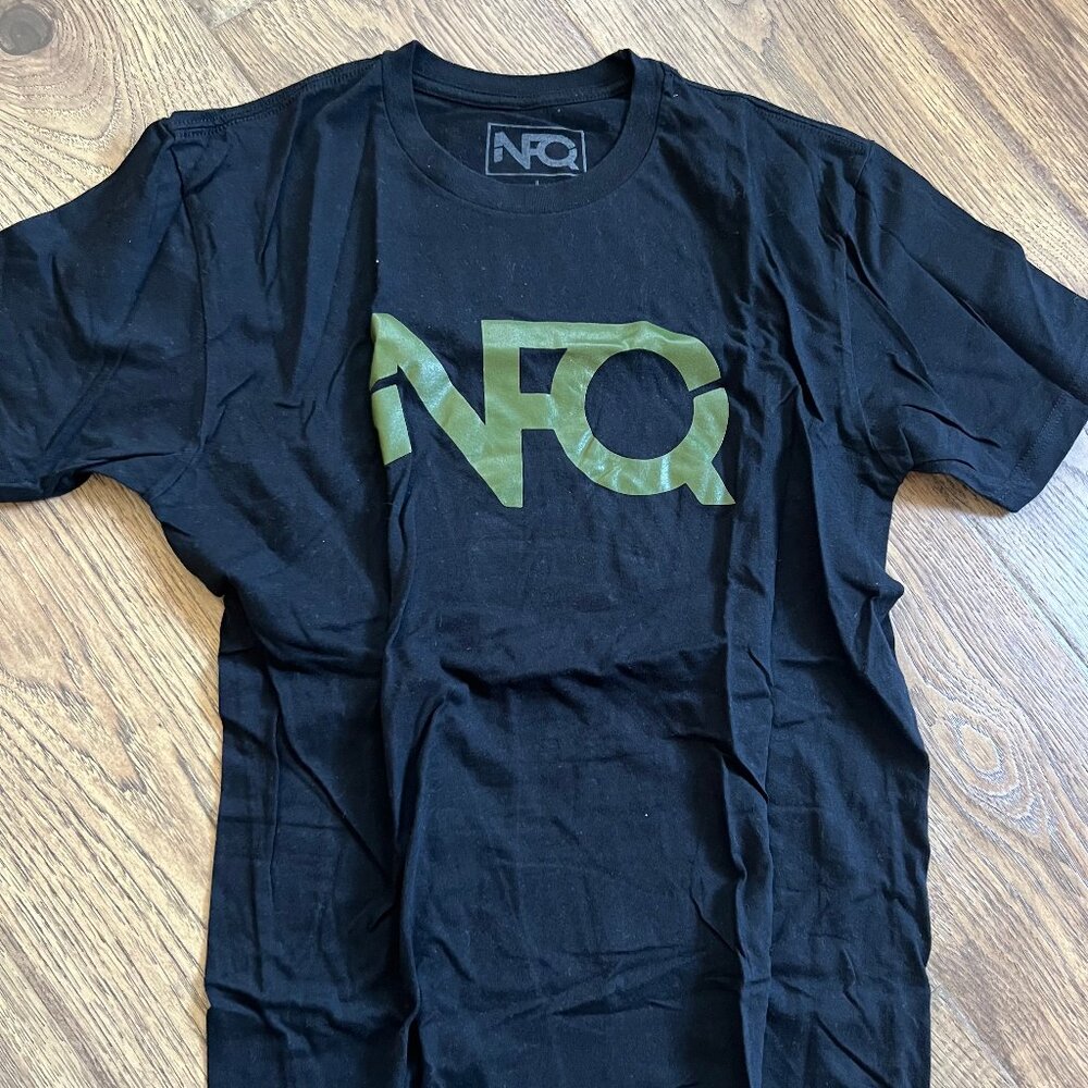 Men's Medium Black NFQ Athletic Shirt